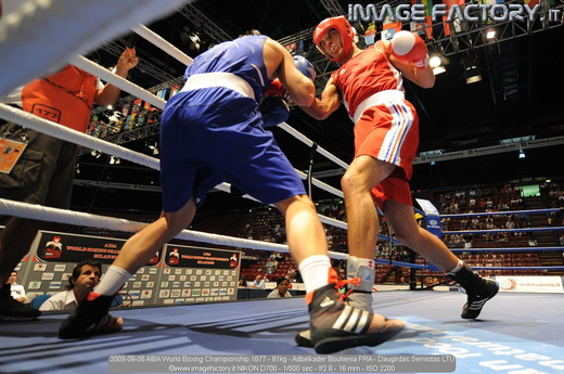 2009-09-06 AIBA World Boxing Championship 1677 - 81kg - Adbelkader Bouhenia FRA - Daugirdas Semiotas LTU